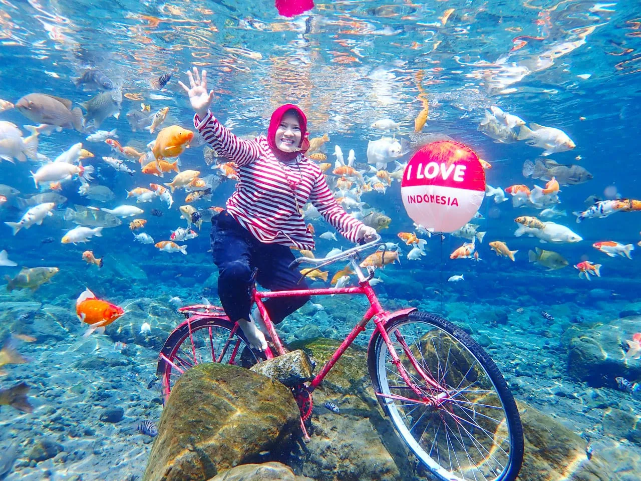 sepeda air - umbul ponggok klaten