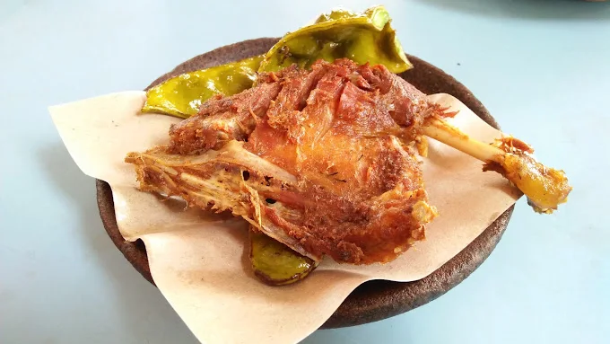 Ayam & Bebek Goreng Sari Rasa Pak Thori