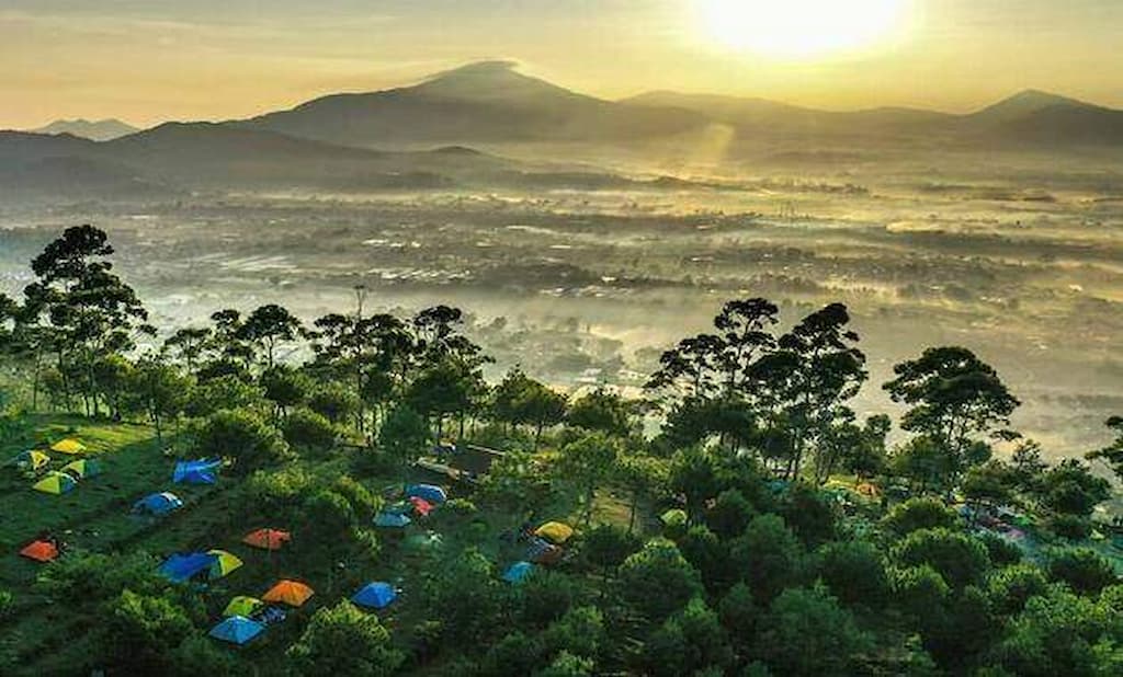 Gunung Putri Lembang Harga Tiket Masuk & Biaya Camping