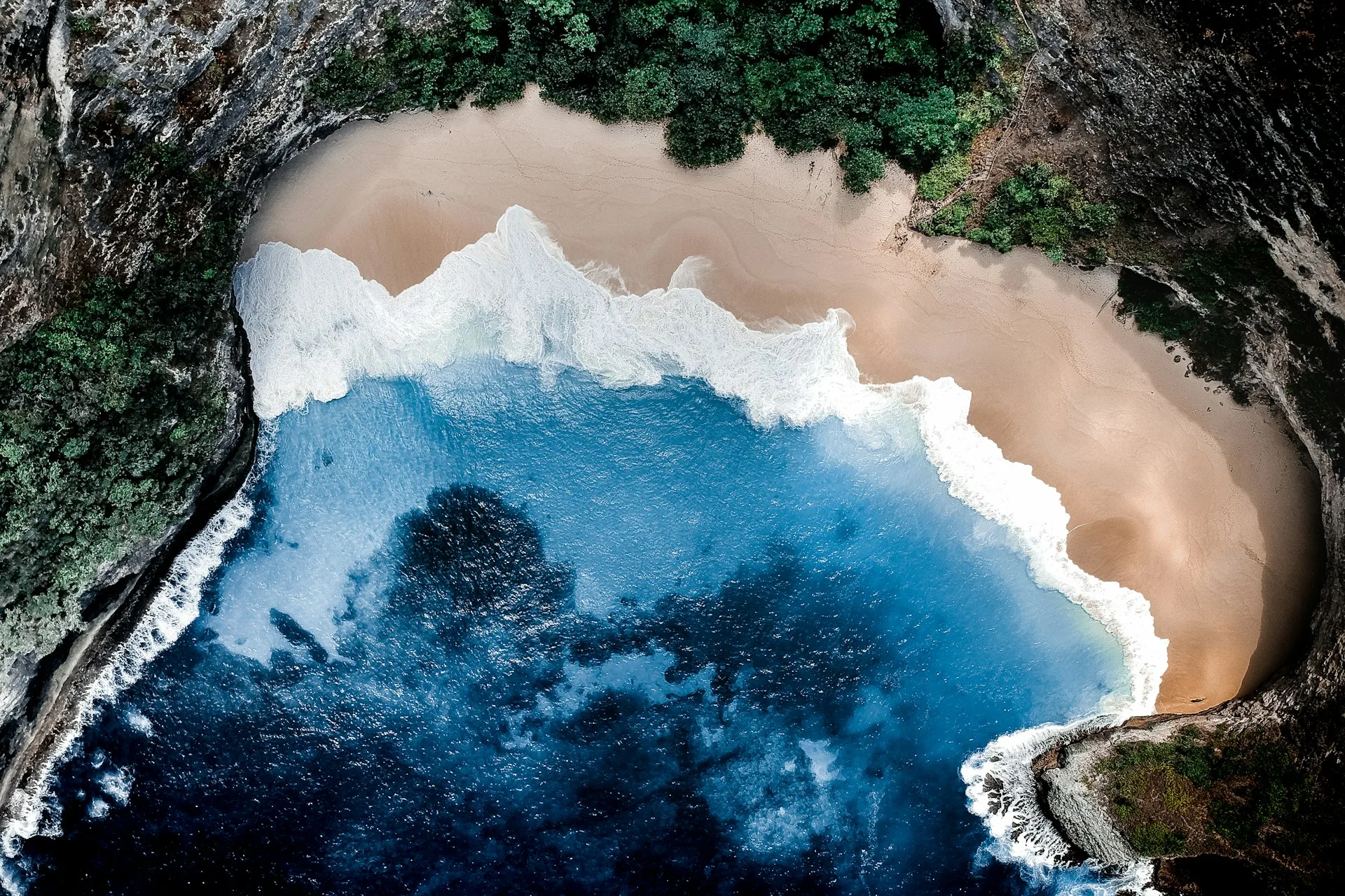 pantai bali untuk liburan