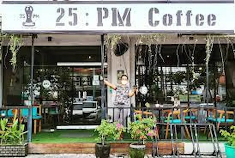 Cafe 24 Jam di Bali 25PM Coffee