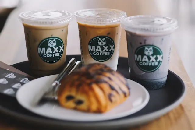 maxx coffee di bandara soekarno hatta international airport terminal 2
