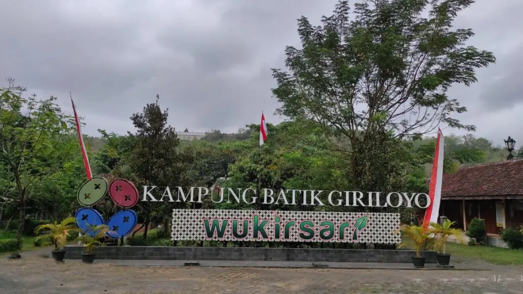 Sentra Batik Tulis di Kampung Batik Tulis Giriloyo Jogja