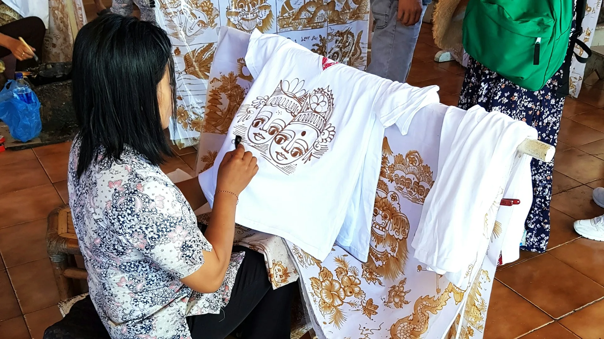 A Simple Guide about What and Where to Buy Local Souvenirs in Bali