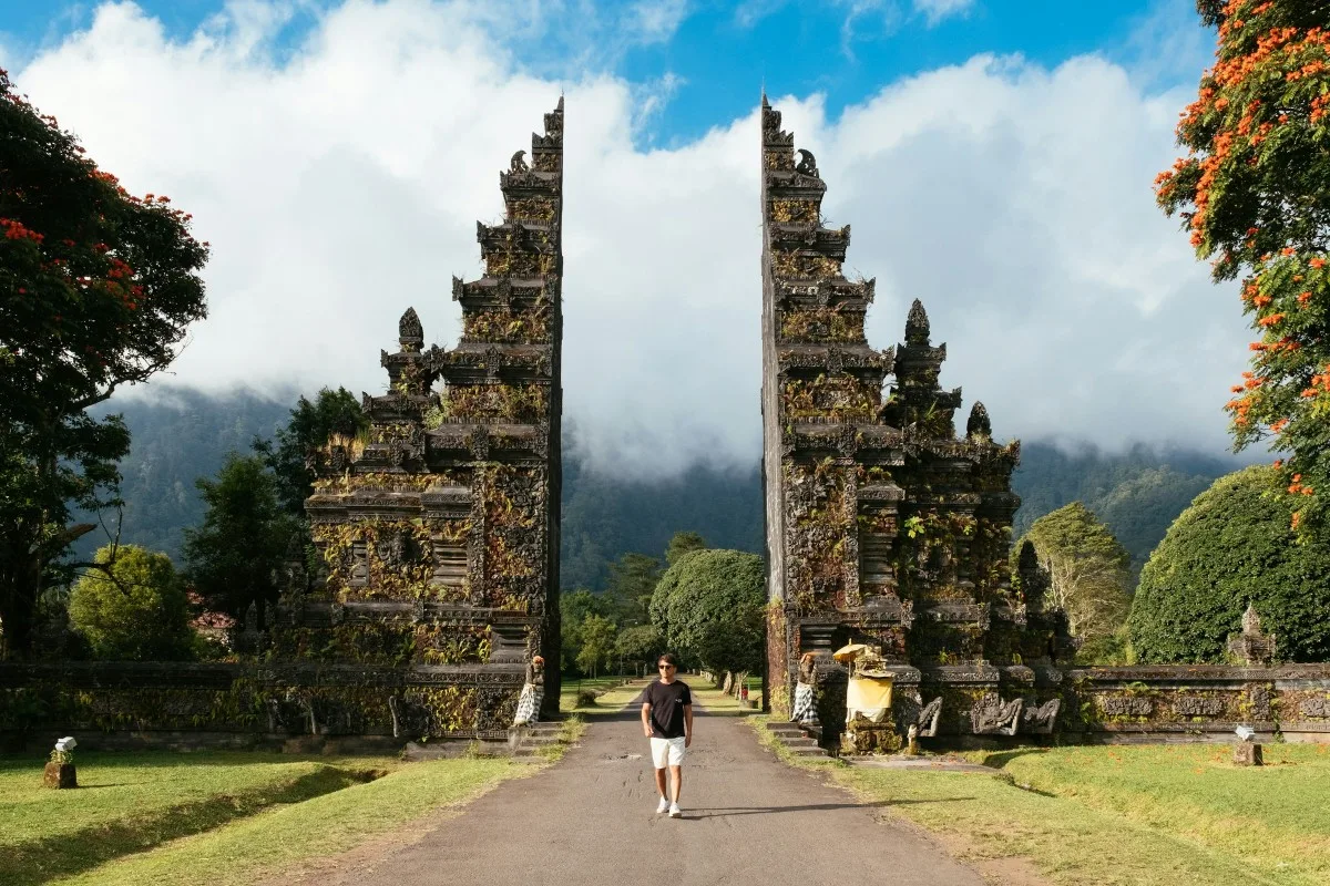 handara gate bali
