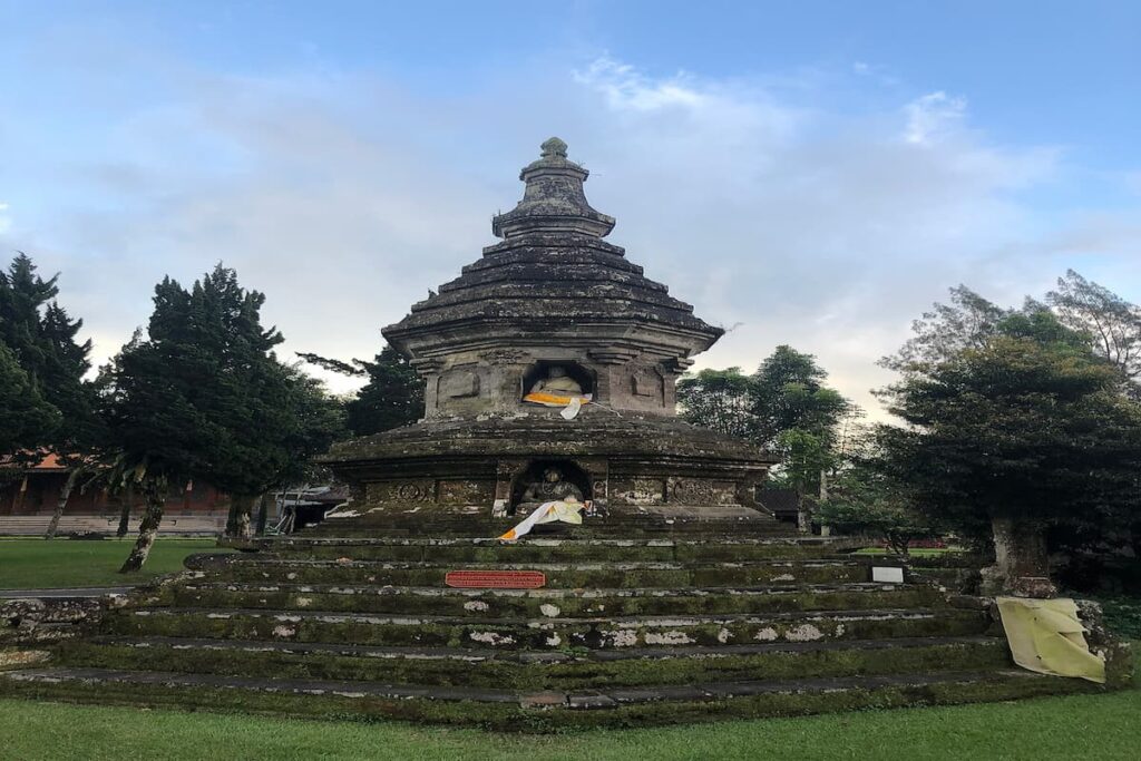 Stupa Budha