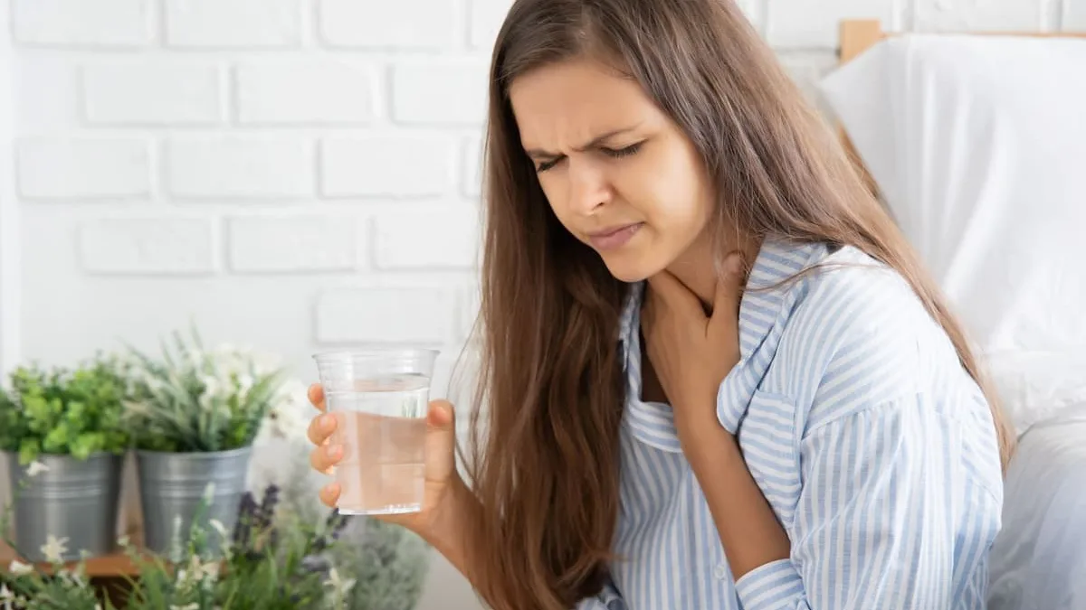 9 Cara Menghilangkan Cegukan Saat Puasa Tanpa Minum Air