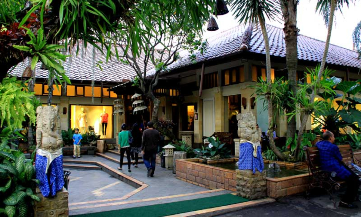 8 Rekomendasi Factory Outlet Terbaik di Bandung, Cocok untuk Shopaholic!