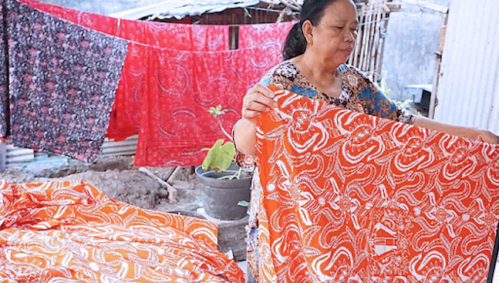 Proses Pembuatan Batik Mojokerto