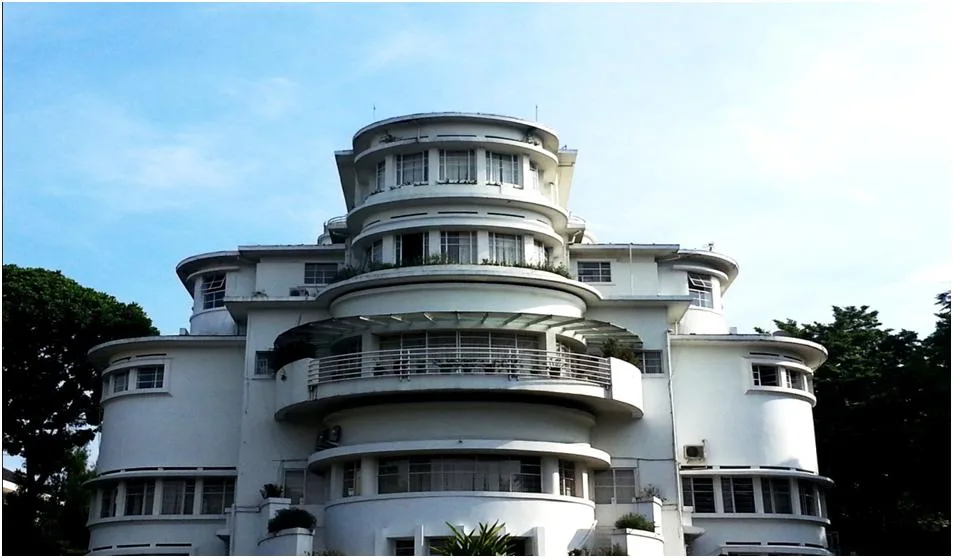 Villa Isola lokasi angker di Bandung