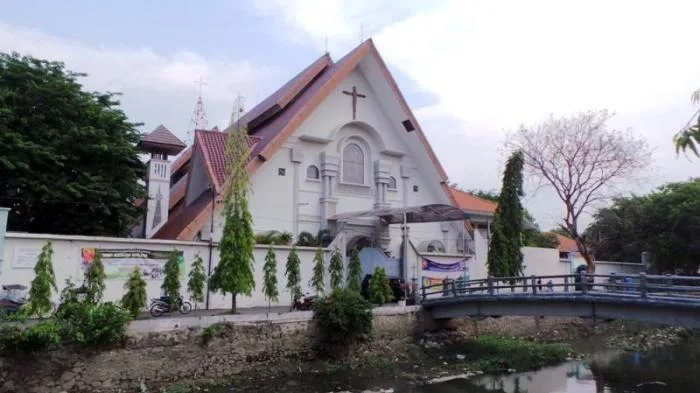 paroki-st-fransiskus-xaverius-kebondalem-1