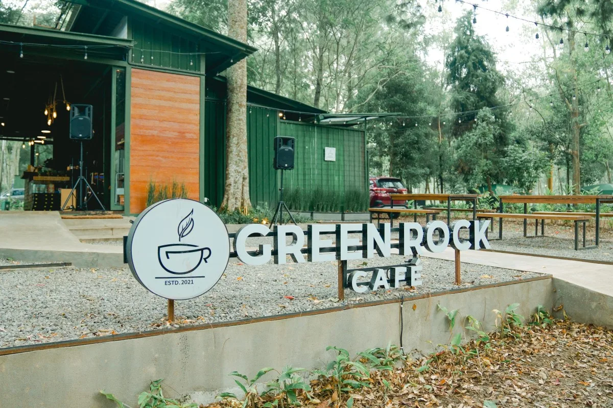 green rock cafe malang