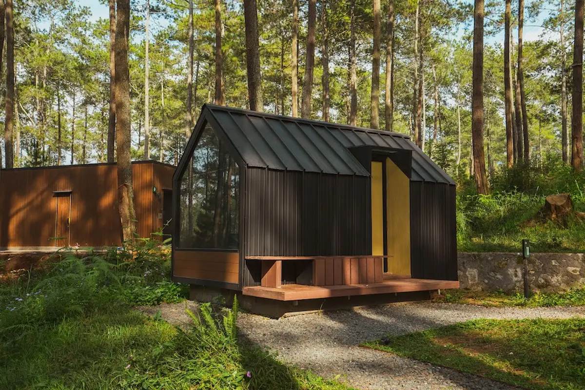 Complete Your Hike with a Modern Glamping Experience at Bobocabin!