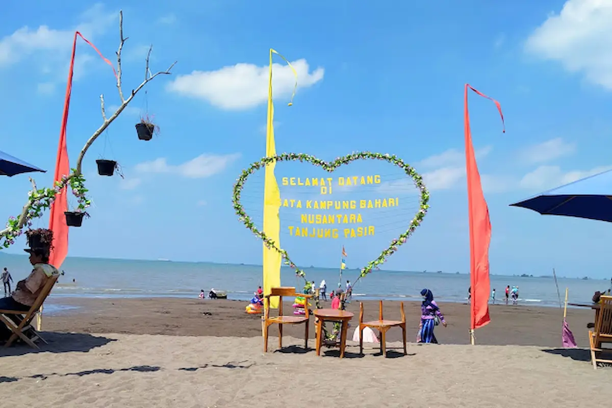 Pantai Tanjung Pasir: Daya Tarik dan Rute Lokasinya