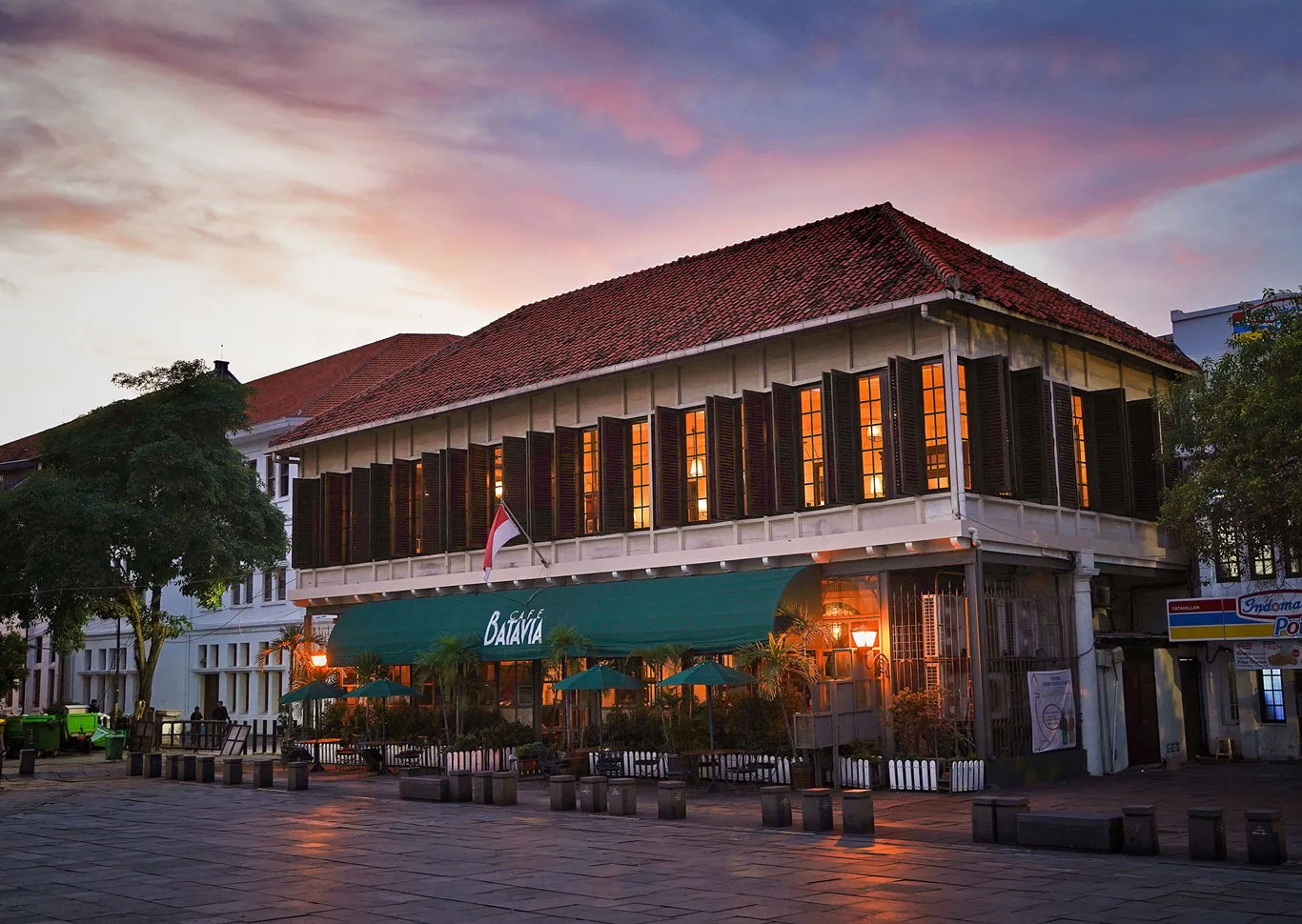 wisata malam jakarta barat