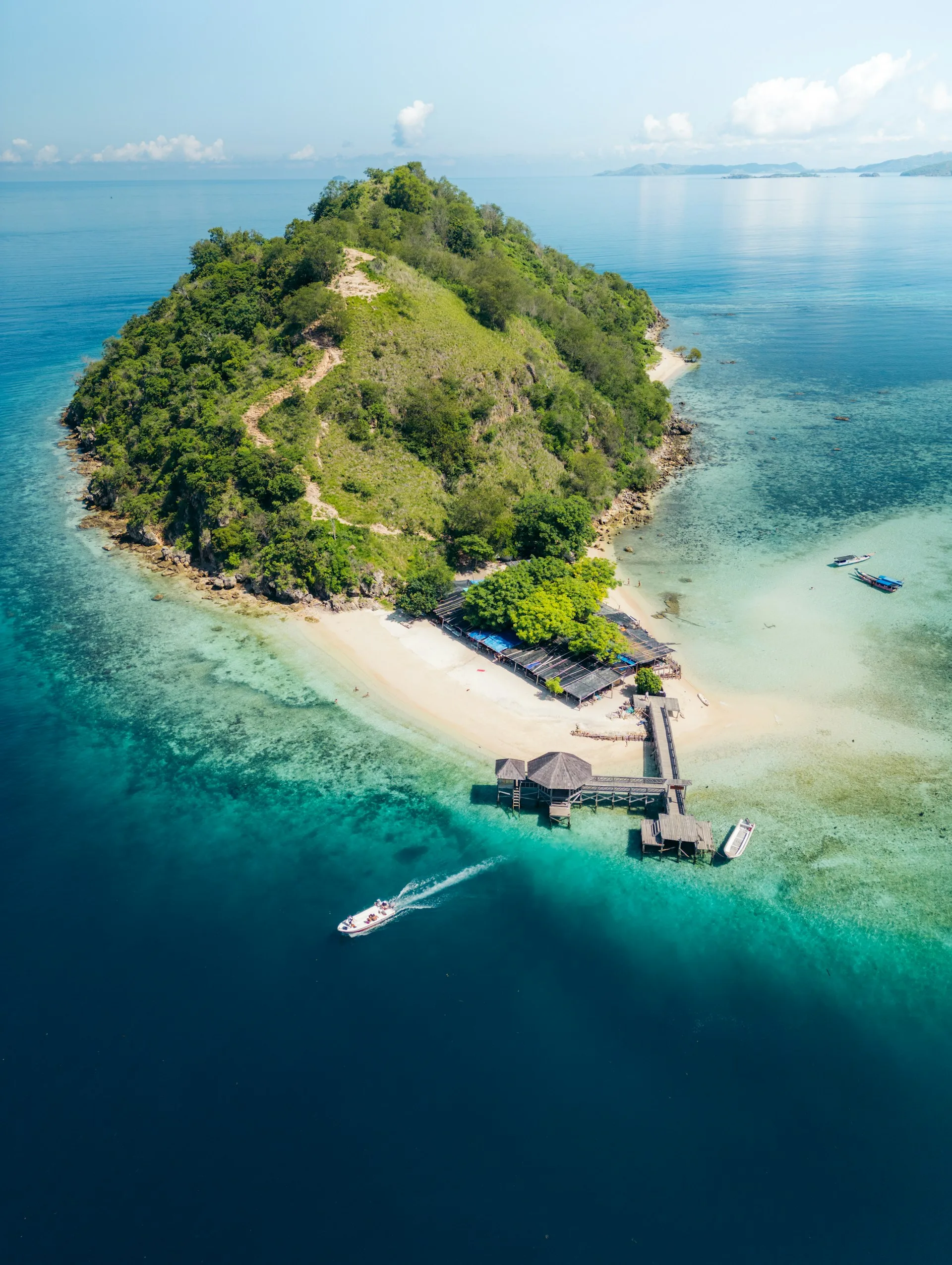 kelor island labuan bajo