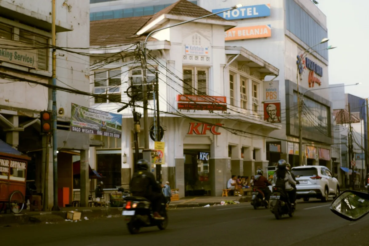 pasar baru bandung, things to do in bandung