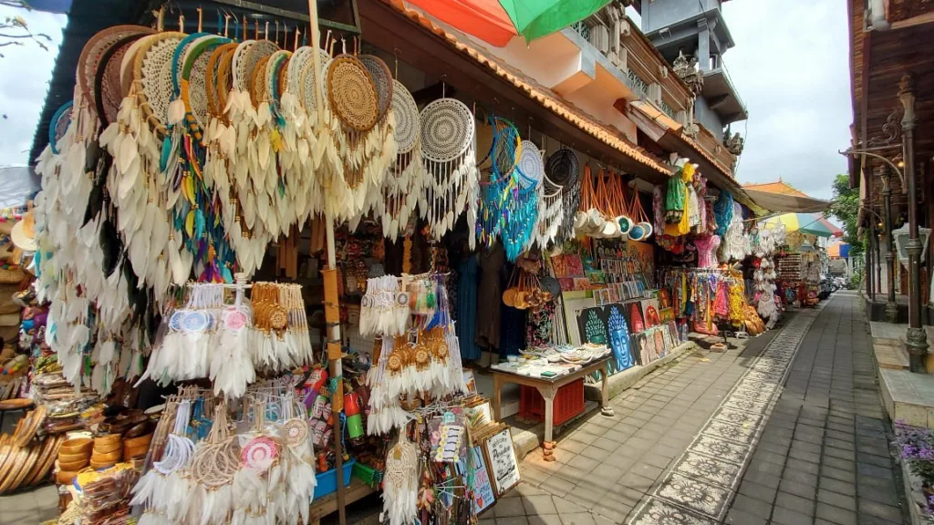 Traditional market - travel bali on a budget