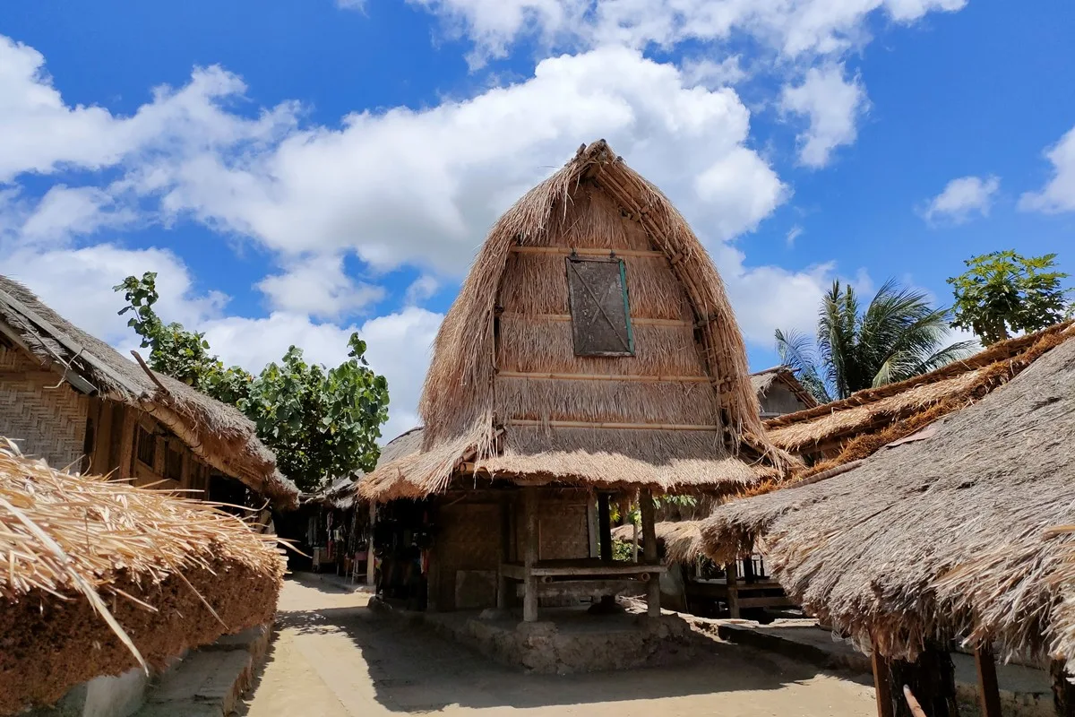 lombok island with kids - sade village - traditional villages in lombok