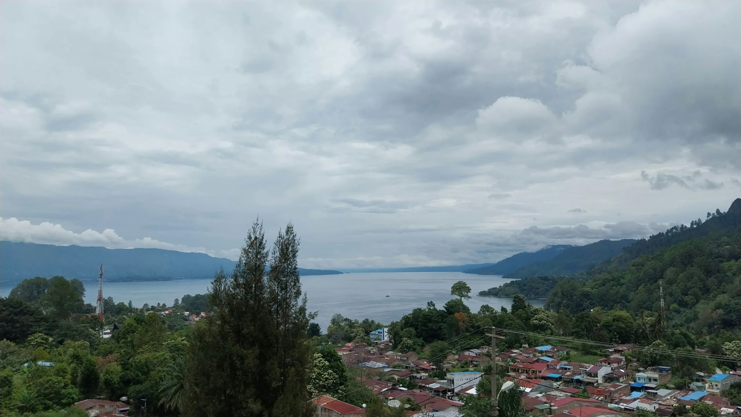 things to do in parapat