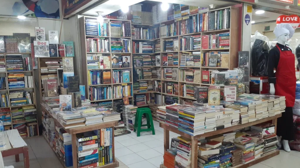 Pasar Buku Blok M - toko buku di jakarta selatan