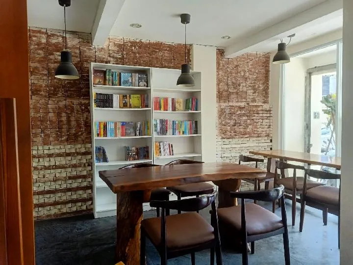 book cafe bandung - nakara space