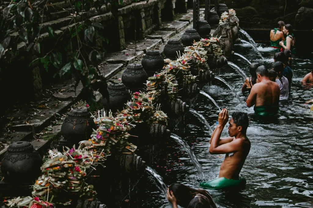 pura tirta empul - Holy Bali Bobocabin Ubud