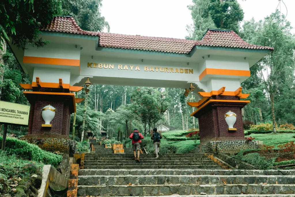 Kebun Raya Baturraden atau Baturraden Botanical Garden