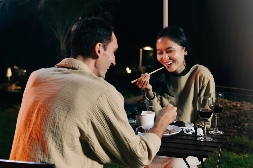 makan malam romantis di bobocabin ubud
