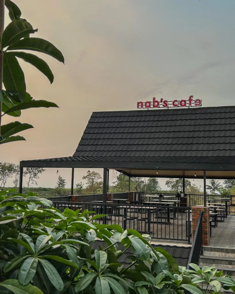 cafe pemandangan alam di Mojokerto - nab's pacet