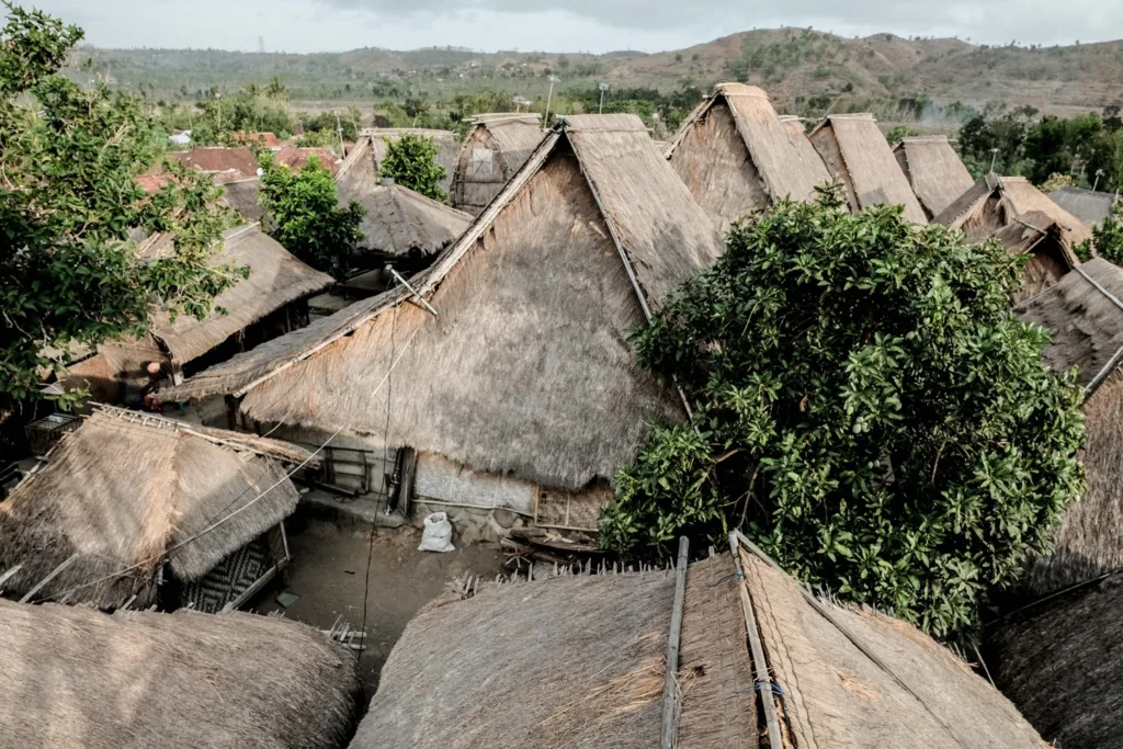 rumah tradisional sasak - desa adat sade