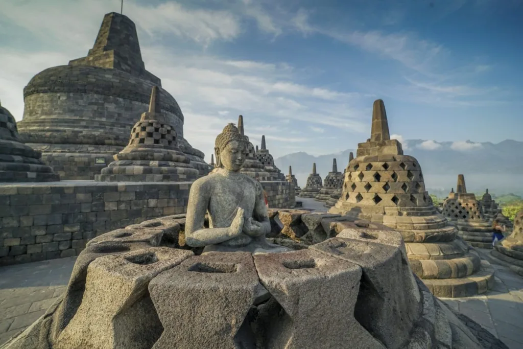 Candi Borobudur - tempat liburan di Jawa Tengah