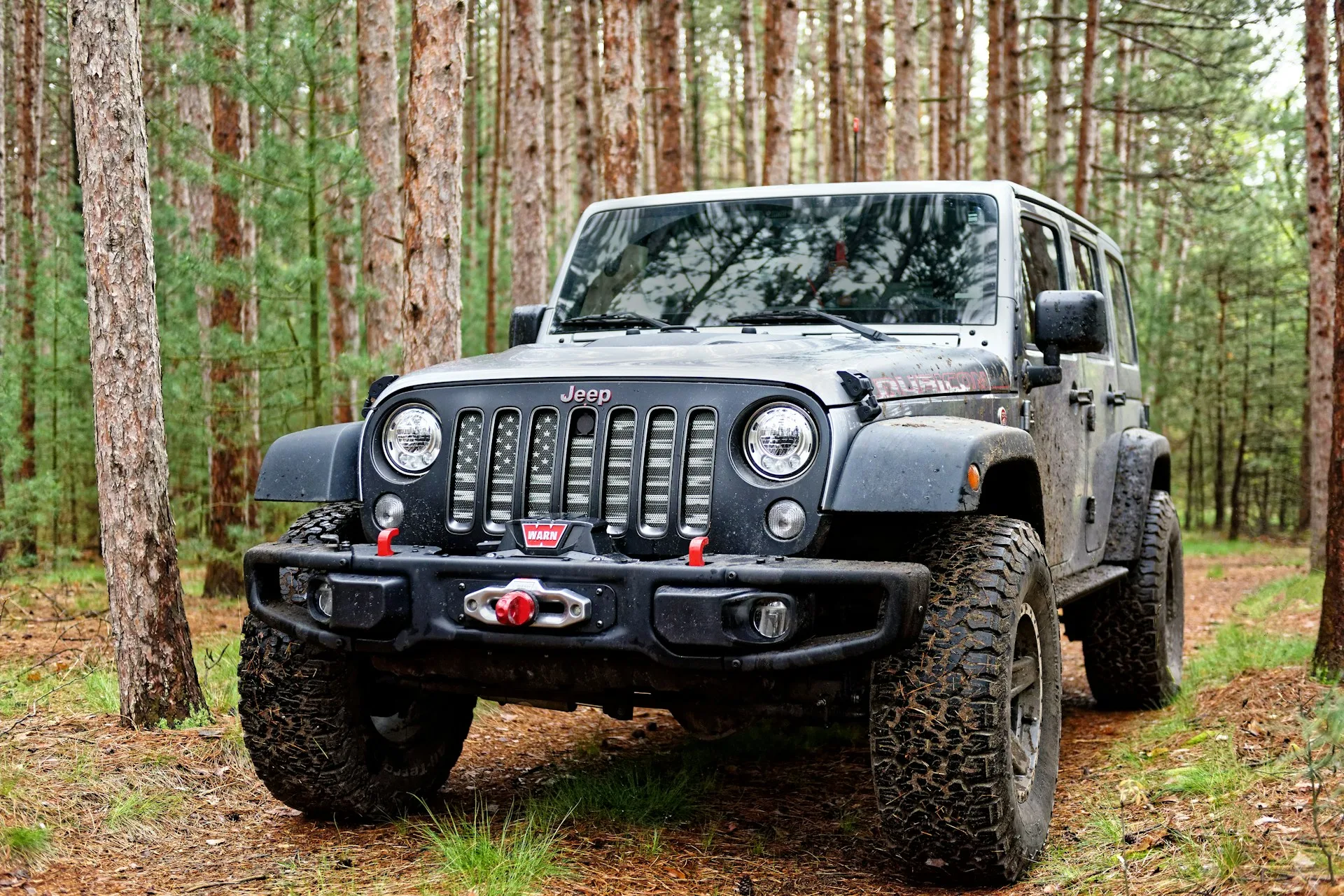 mobil jeep - sukawana offroad track - biaya liburan ke bromo