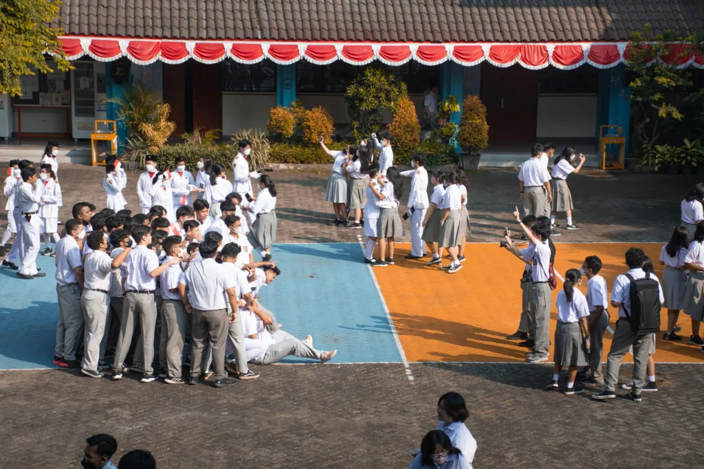 tujuan dan manfaat outing class untuk siswa SMA