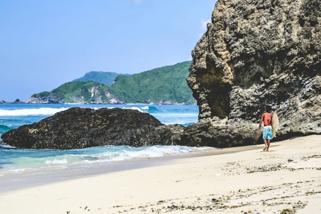 pantai di lombok - tempat liburan di lombok