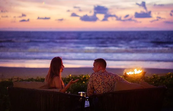 dinner romantis di pantai