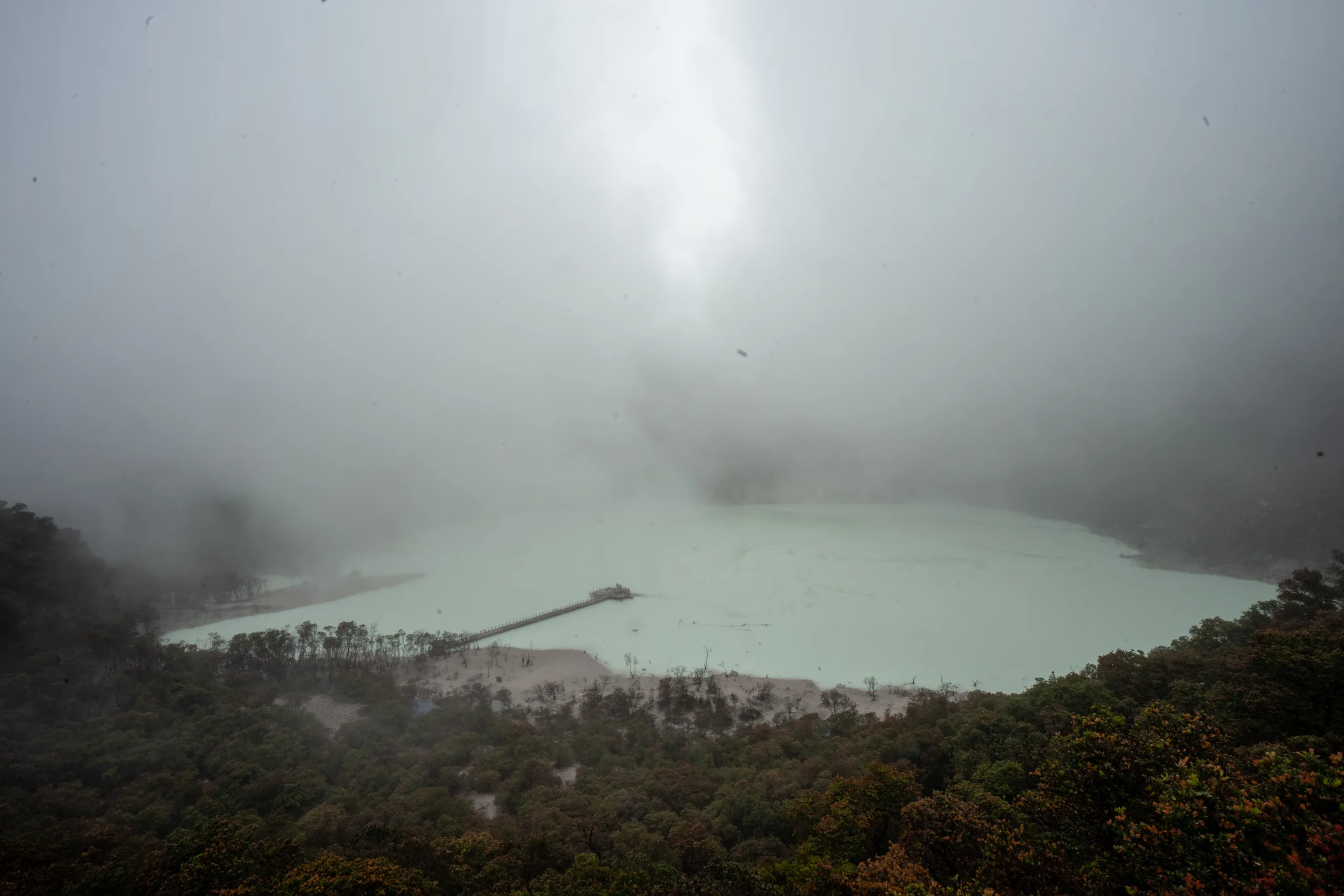 liburan keluarga di bandung, kawah putih