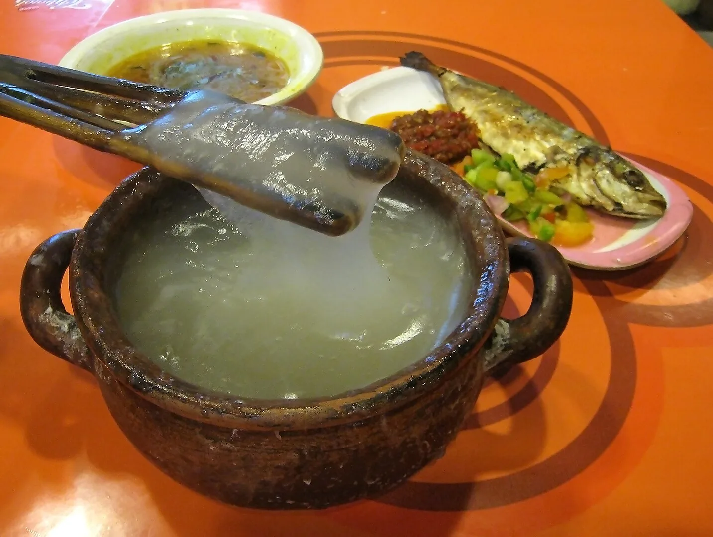 papeda, sagoo congee, makanan khas indonesia