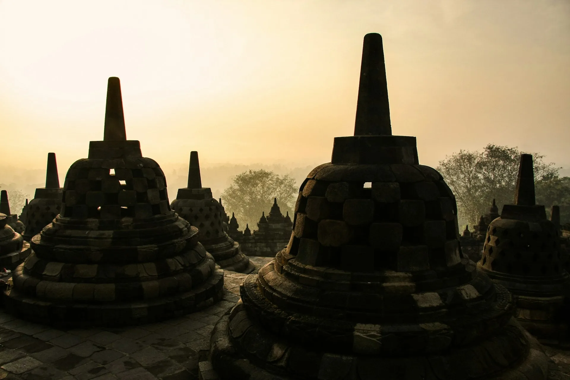 sejarah candi borobudur 