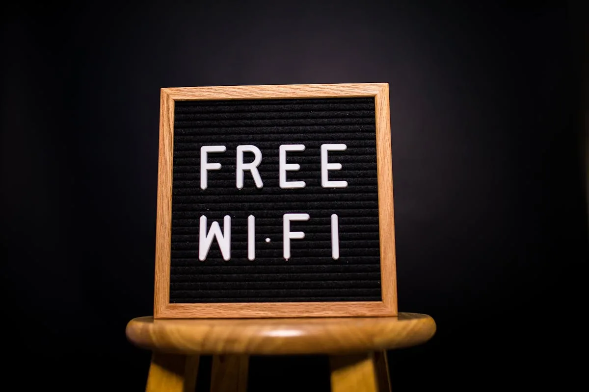 tips liburan hemat, wifi gratis, free wifi