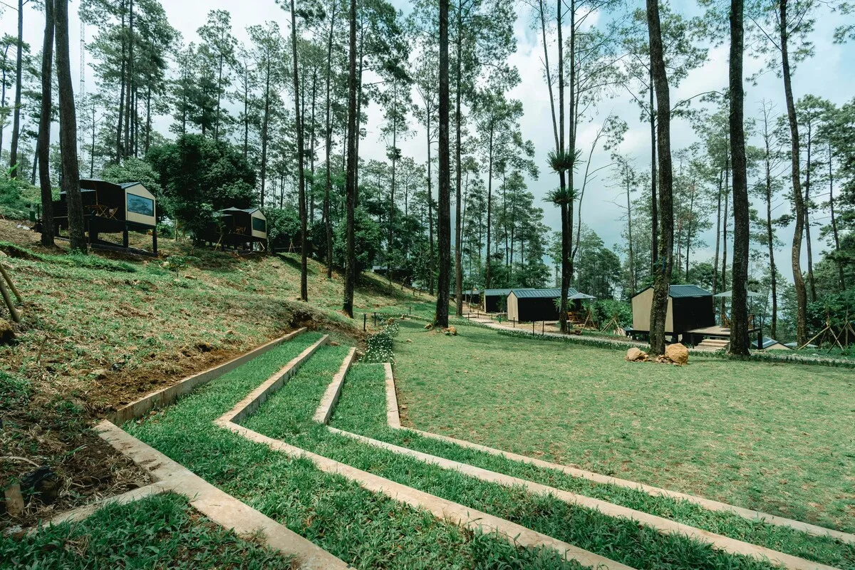 Bobocabin Pacet communal space