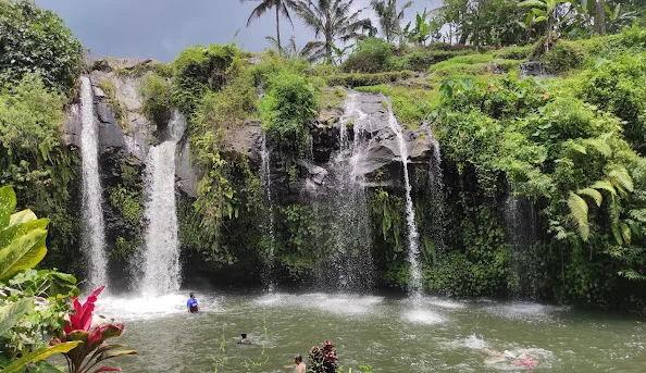 air terjun kembar arum