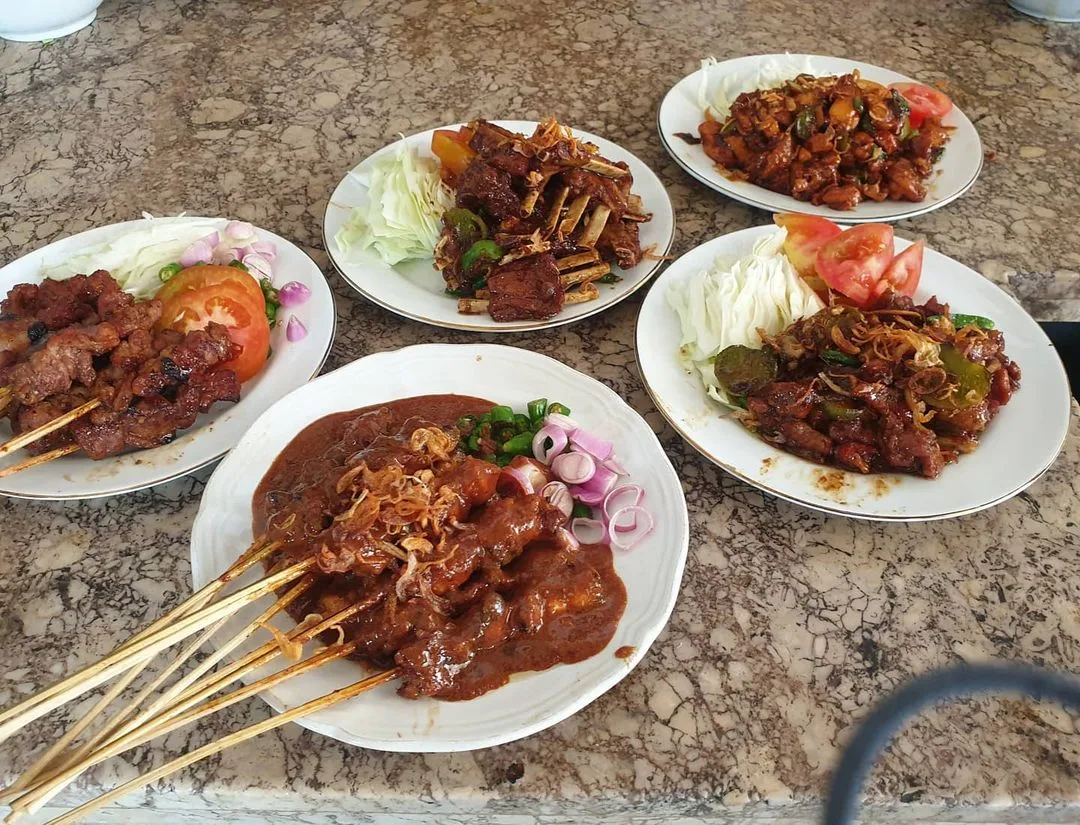 sate tongseng pak budi, sate enak di jakarta