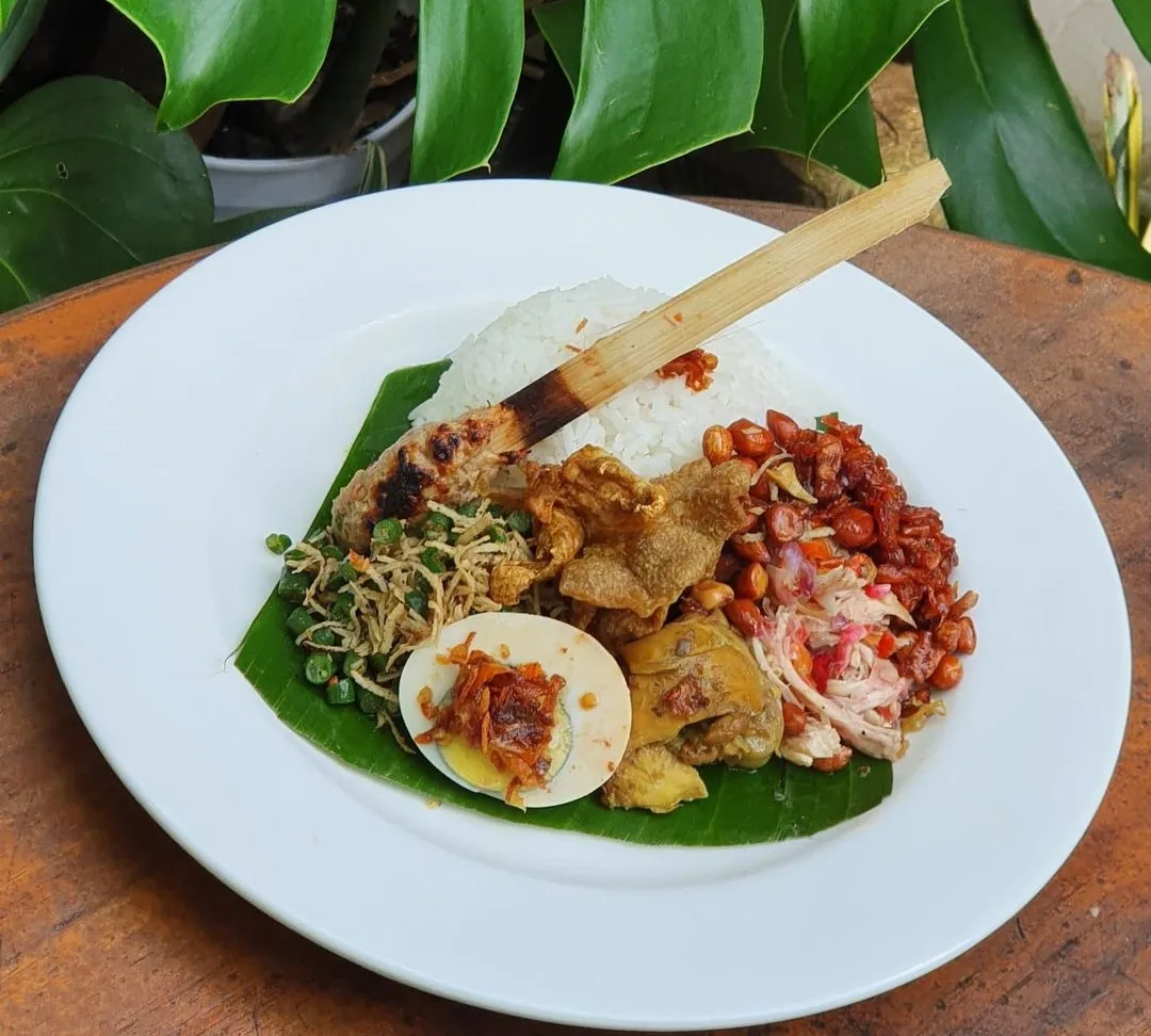 warung makan bu rus, tempat makan enak di ubud