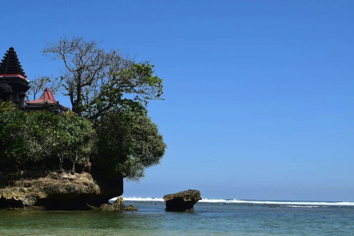 Pantai Balekambang Malang