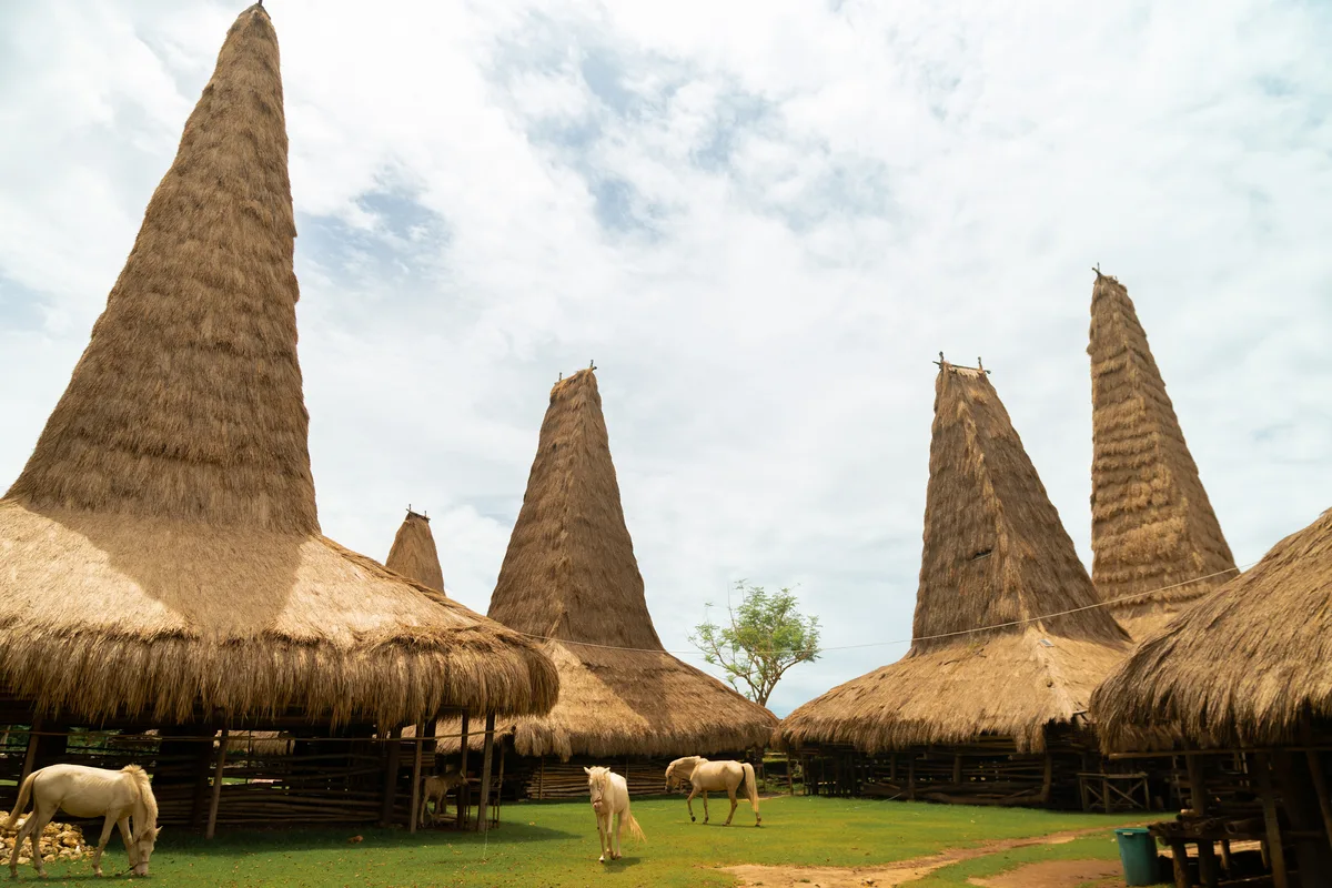 kampung adat ratenggaro