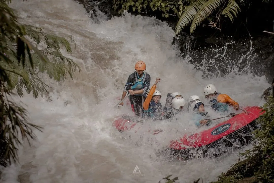 kampung singkur, 24 jam di pangalengan