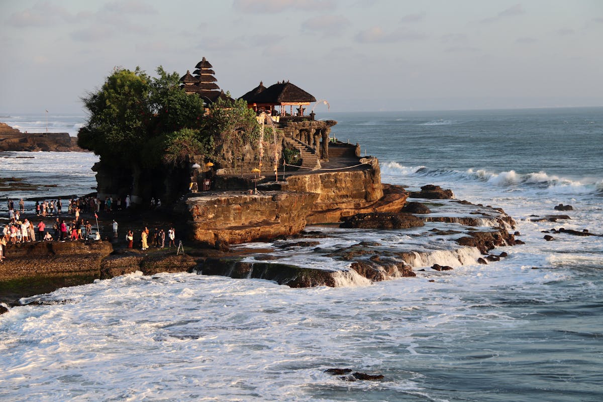 wisata bali, pura tanah lot