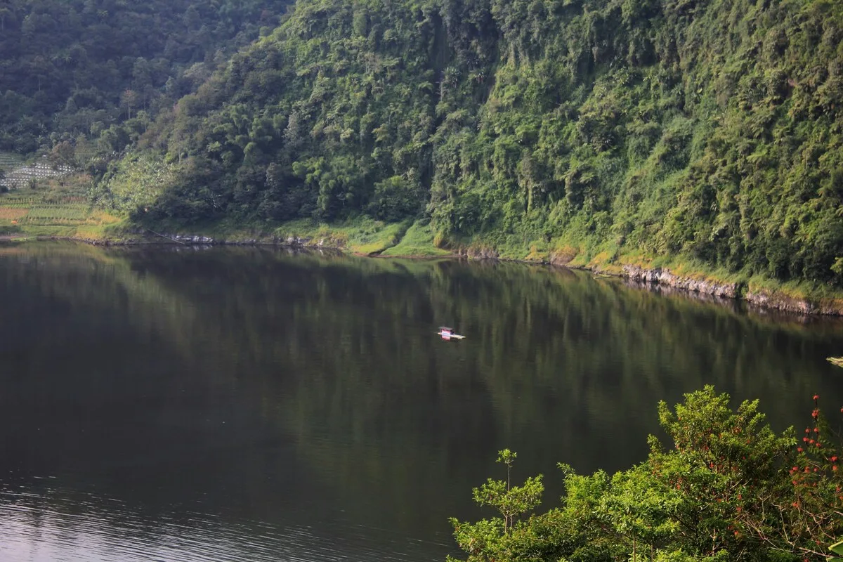 telaga menjer dieng