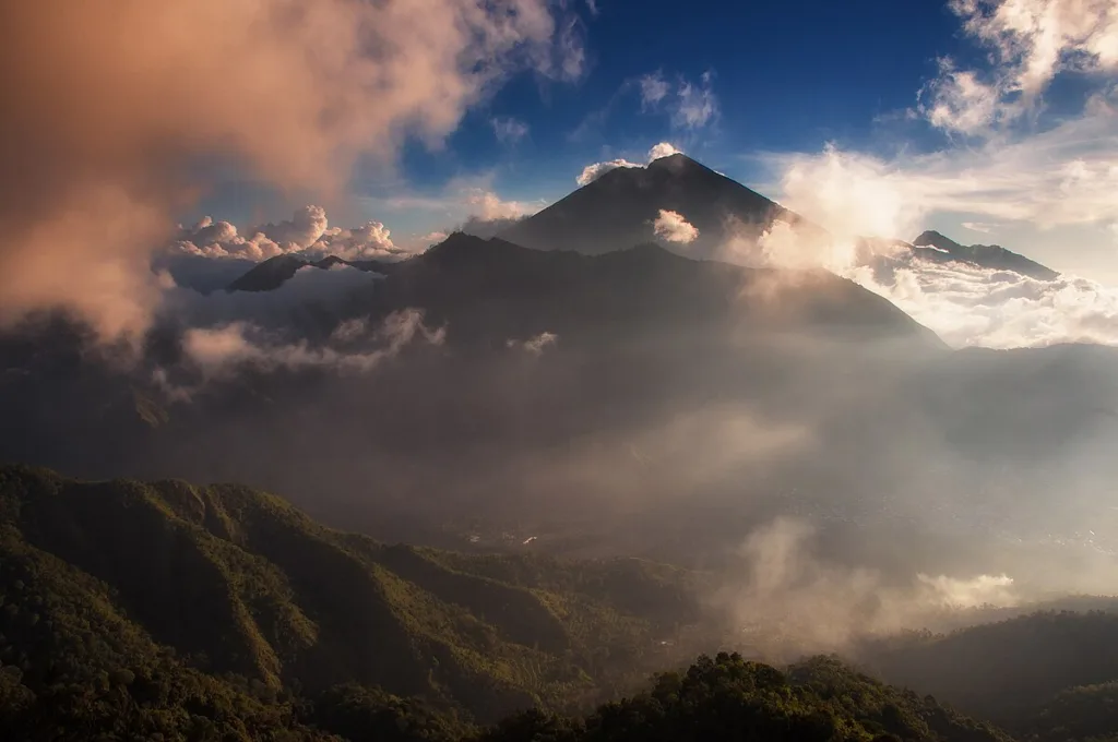 Senja Gunung Rinjani